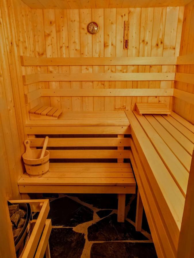Chez Lucienne, Jacuzzi Et Sauna Samoens Bagian luar foto