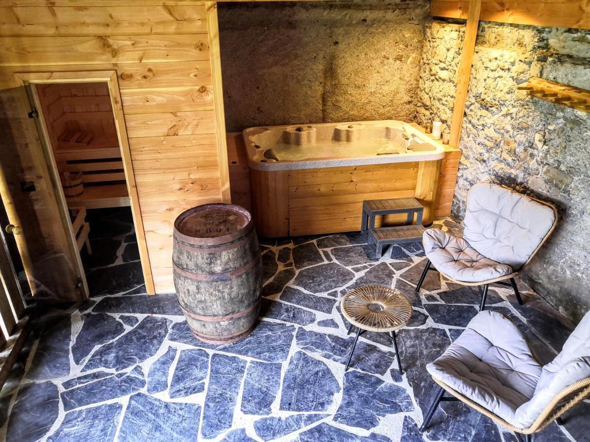 Chez Lucienne, Jacuzzi Et Sauna Samoens Bagian luar foto
